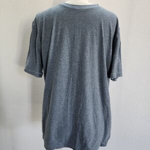 Vuori Men's Heather Gray Short Sleeve Tee
